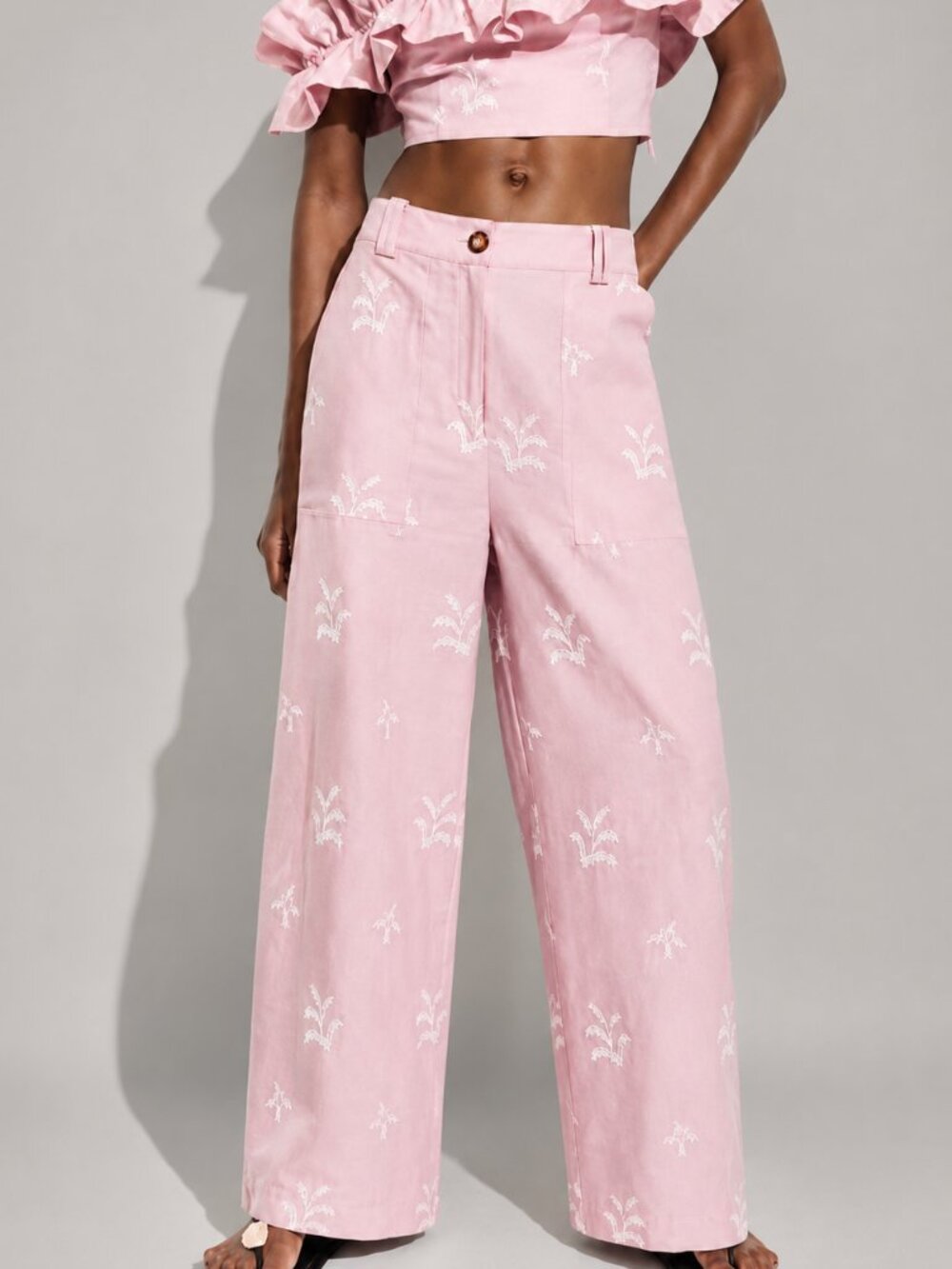 ZARA NEW Blush Pink Embroidred Floral High Rise Wide Leg Trouser Pants SZ Large